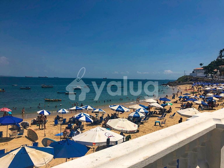Bedroom and Living Room 300m from Porto Barra Beach