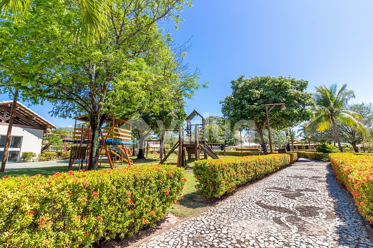 House 8 Bedrooms 50m from the Beach - Guarajuba