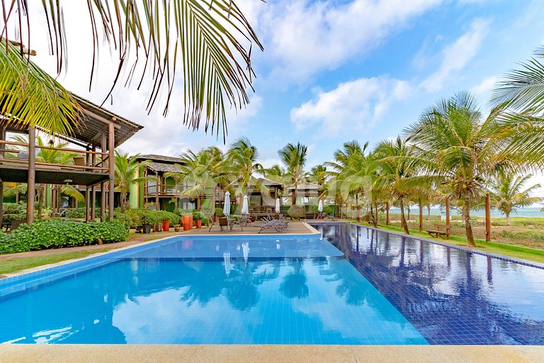 Duplex Bungalow 3 Suites Pé na Areia, Itacimirim