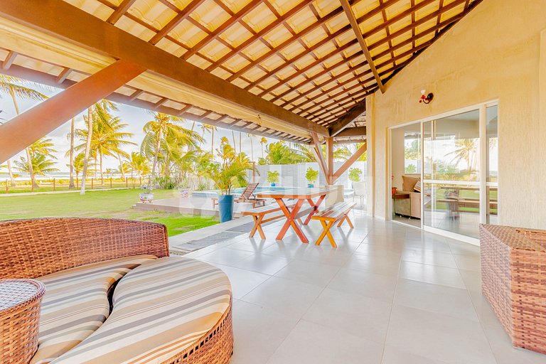 GB04 Casa 7 Quartos Pé na Areia c/ Diarista Incluso