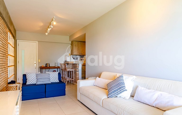 Excelente Quarto e Sala Pé na Areia, Rio Vermelho