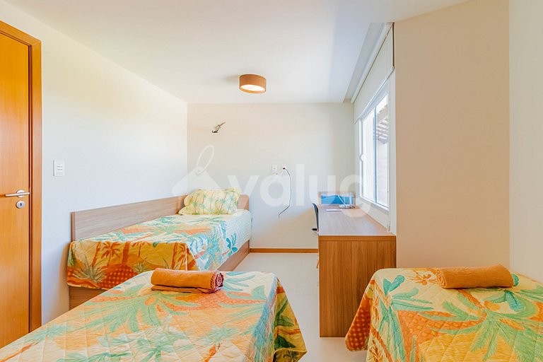 Triplex 4/4 a 350m de Praia do Surf - Itacimirim