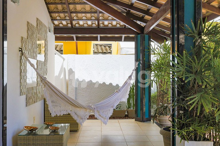 House 8 Bedrooms 50m from the Beach - Guarajuba