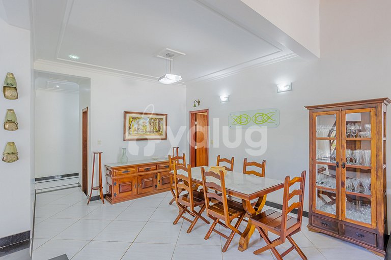 Casa 8 Dormitorios a 50m de la Playa - Guarajuba