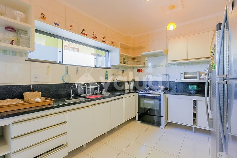 Casa 7 Dormitorios a 50m de la Playa - Guarajuba