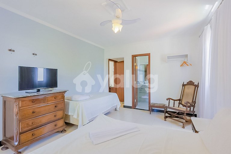 Casa 7 Dormitorios a 50m de la Playa - Guarajuba