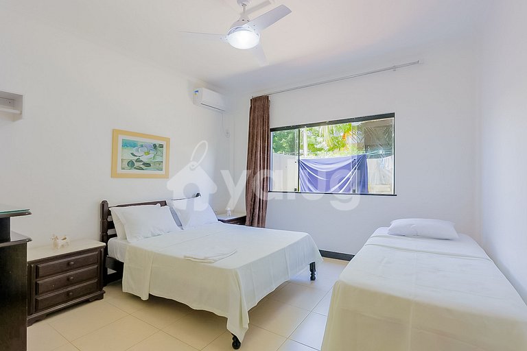House 7 Bedrooms 50m from the Beach - Guarajuba