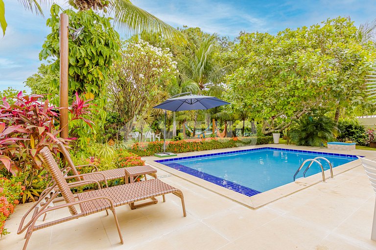 Excelente Casa 6 Suítes a 350m da Praia