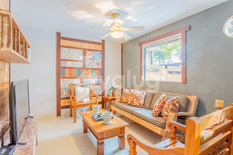 Beautiful 4-Suite House 300m from the Beach, Itacimirim