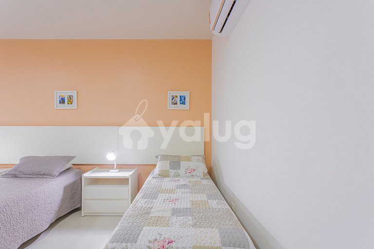Casa 8 Suites, 50m de la Playa con Mucama Incluida Guarajuba