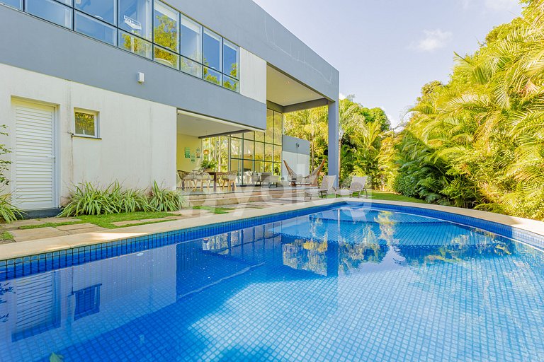 Excelente Casa 4 Suites con Piscina y Barbacoa