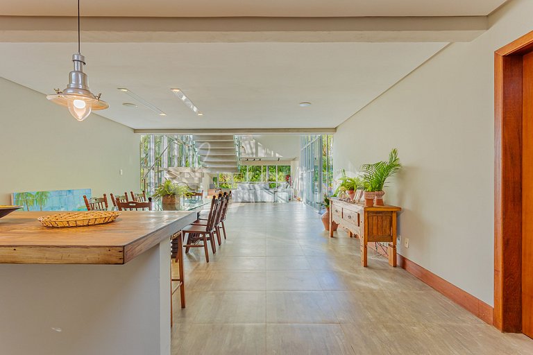 Excelente Casa 4 Suites con Piscina y Barbacoa