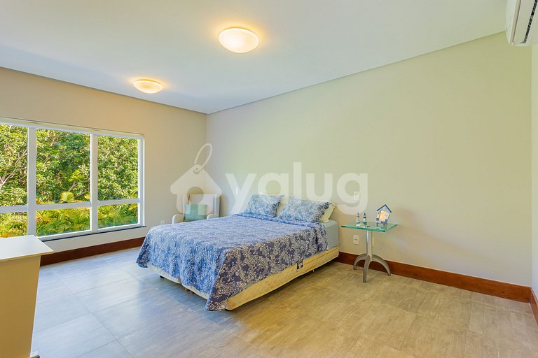 Excelente Casa 4 Suites con Piscina y Barbacoa