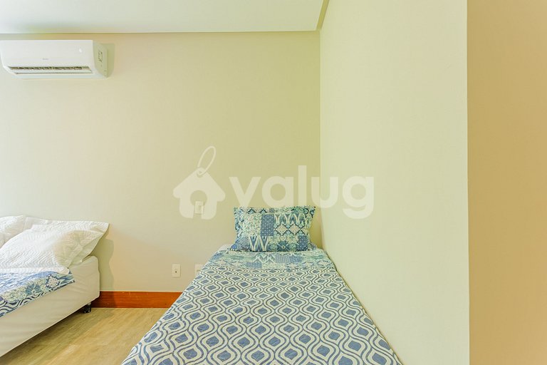 Excelente Casa 4 Suites con Piscina y Barbacoa