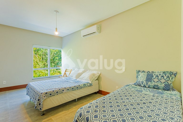 Excelente Casa 4 Suites con Piscina y Barbacoa