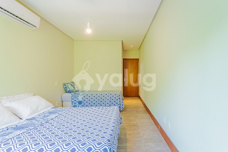 Excelente Casa 4 Suites con Piscina y Barbacoa