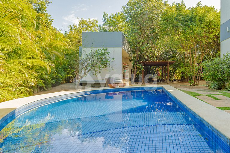Excelente Casa 4 Suites con Piscina y Barbacoa