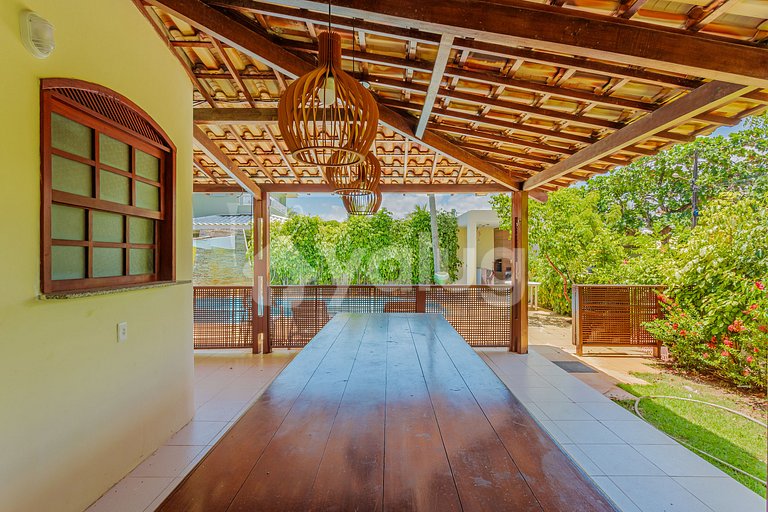 Excelente Casa de 5 Dormitorios - Guarajuba