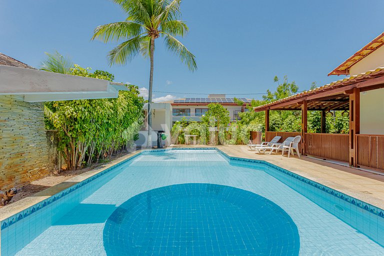 Excelente Casa de 5 Dormitorios - Guarajuba