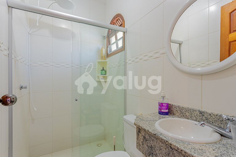 Excelente Casa de 5 Dormitorios - Guarajuba