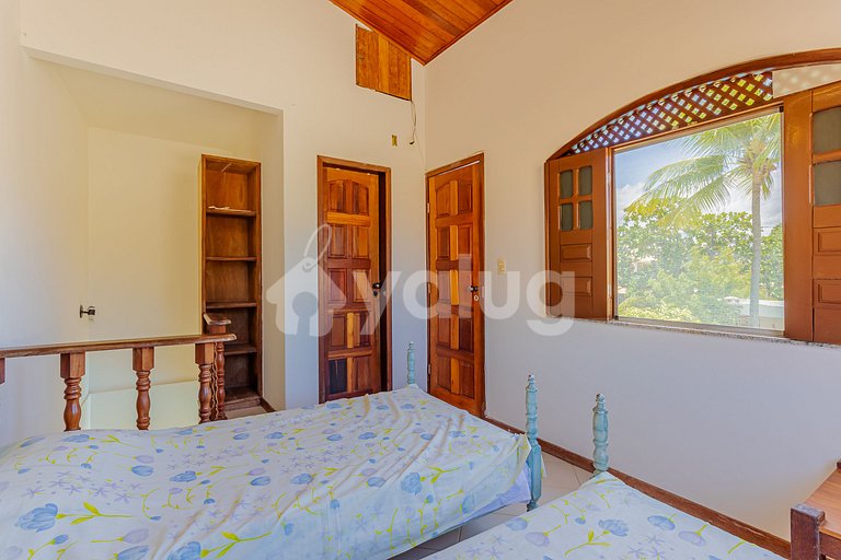 Excelente Casa de 5 Dormitorios - Guarajuba