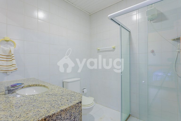 Excelente Casa de 5 Dormitorios - Guarajuba