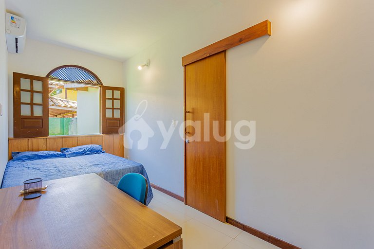 Excelente Casa de 5 Dormitorios - Guarajuba