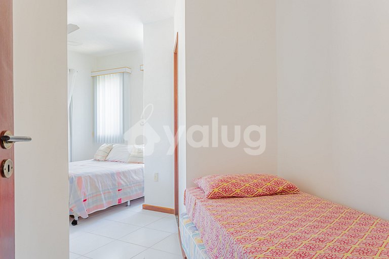 GB16 House 6 Suites 50m from the Beach - Cleaner Included