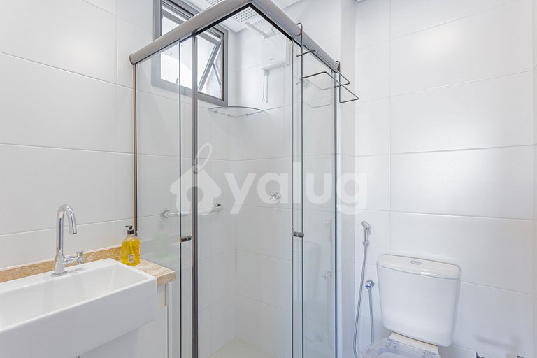 BR08 Dormitorio y salón a 220m de la playa Farol da Barra