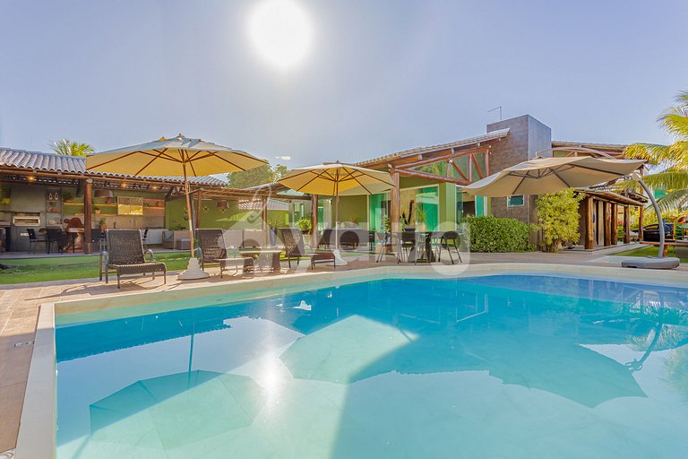 Excelente Casa de 6 Dormitorios a 600m de la Playa