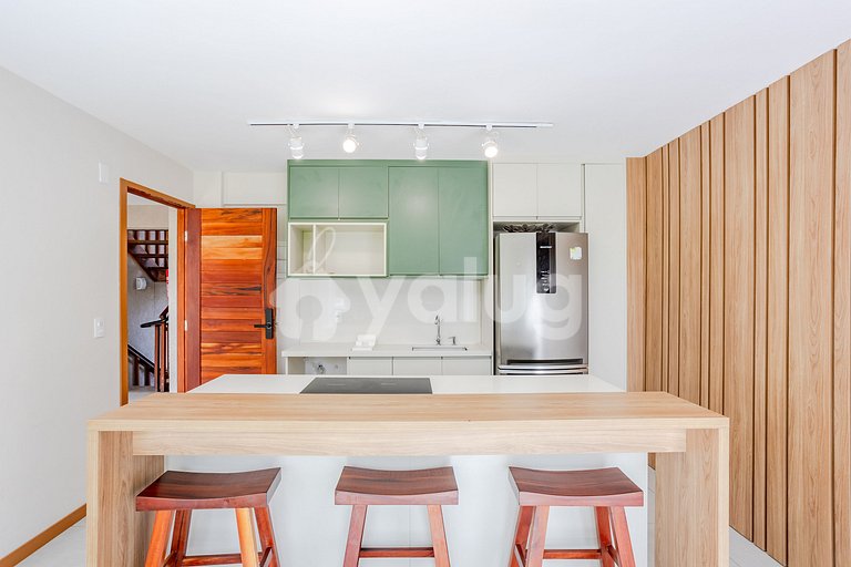 Modern and Cozy Apt 600m from the Beach