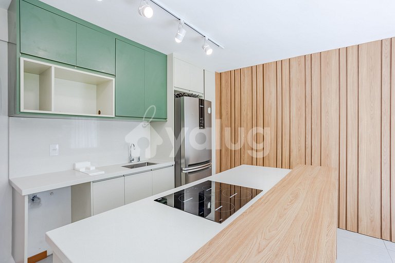 Modern and Cozy Apt 600m from the Beach