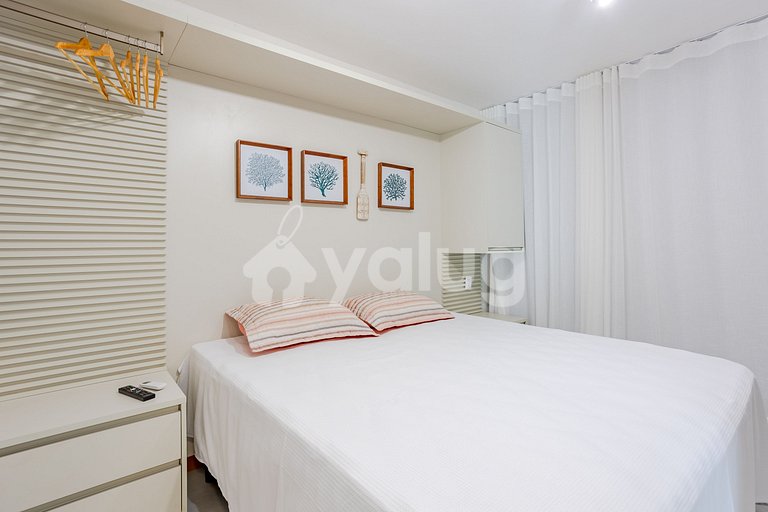 Modern and Cozy Apt 600m from the Beach