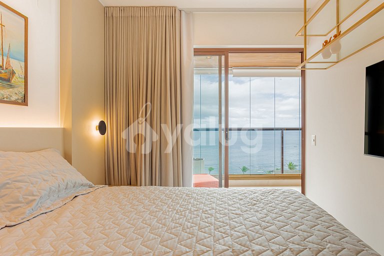 Quarto e Sala a 150m Praia Farol da Barra