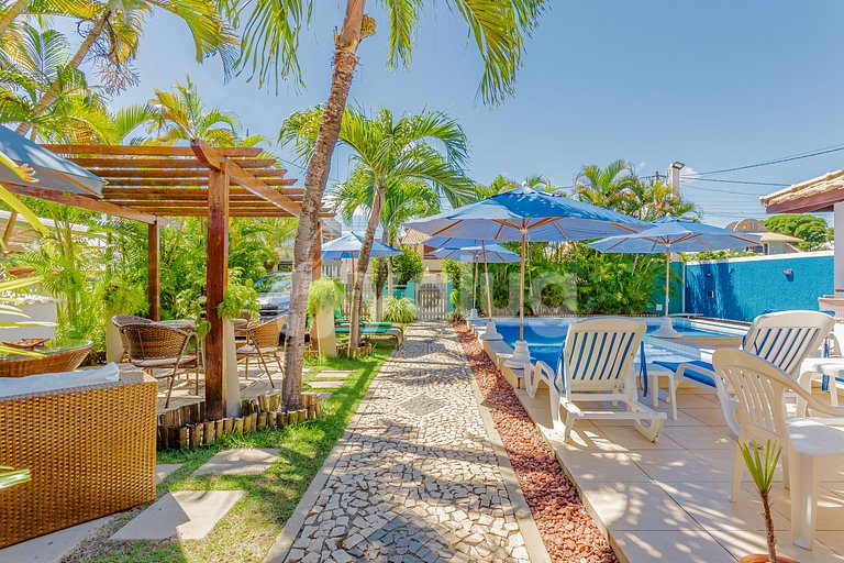 House 8 Bedrooms 50m from the Beach - Guarajuba