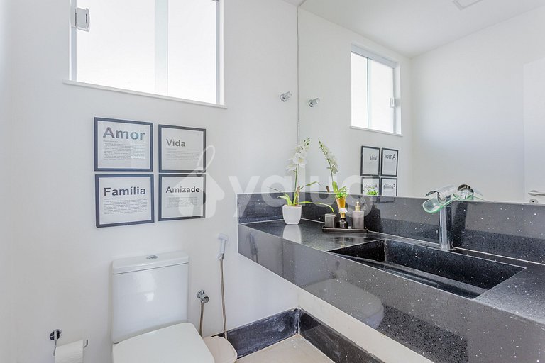 Excelente Casa 7 Suítes a 350m da Praia - Diarista Inclusa
