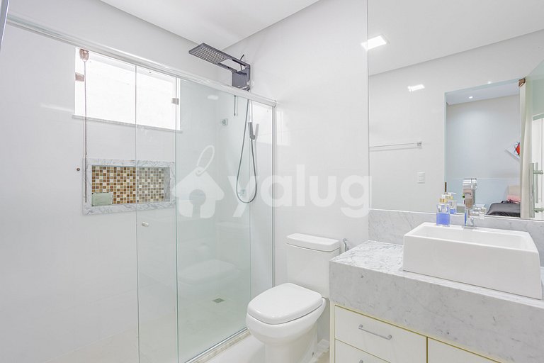 Beautiful House 5 Suites in Paraíso dos Lagos in Guarajuba
