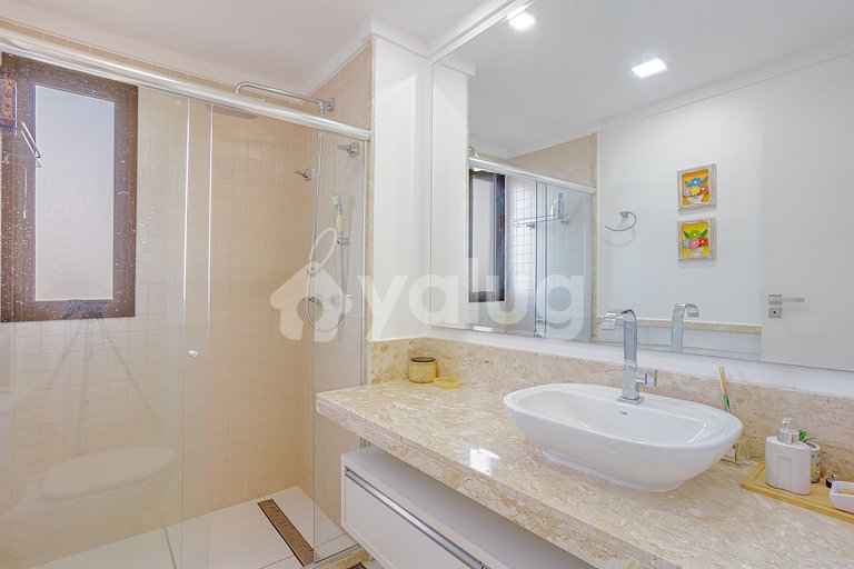Apartamento 2 Suítes a 750m Praia do Ibero - Praia do Forte