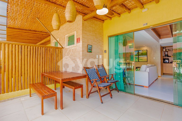 Wonderful 4-Suite Apartment, Right on the Beach, Itacimirim