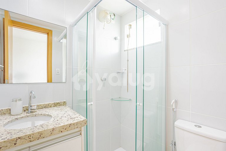 Wonderful 4-Suite Apartment, Right on the Beach, Itacimirim