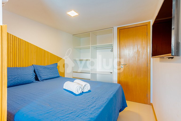 Wonderful 4-Suite Apartment, Right on the Beach, Itacimirim