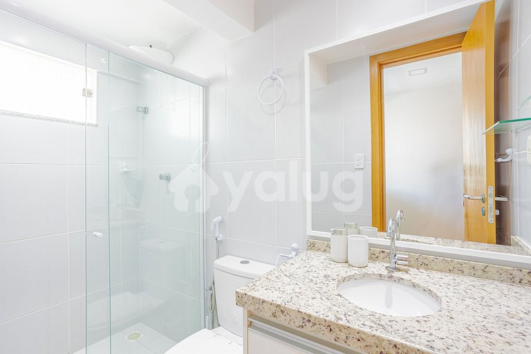 Wonderful 4-Suite Apartment, Right on the Beach, Itacimirim