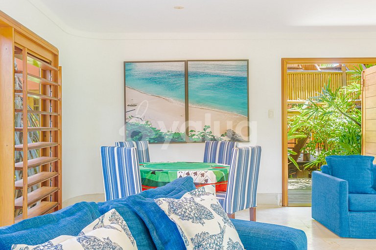 Excellent 4-Suite House, Right on the Beach - Busca Vida