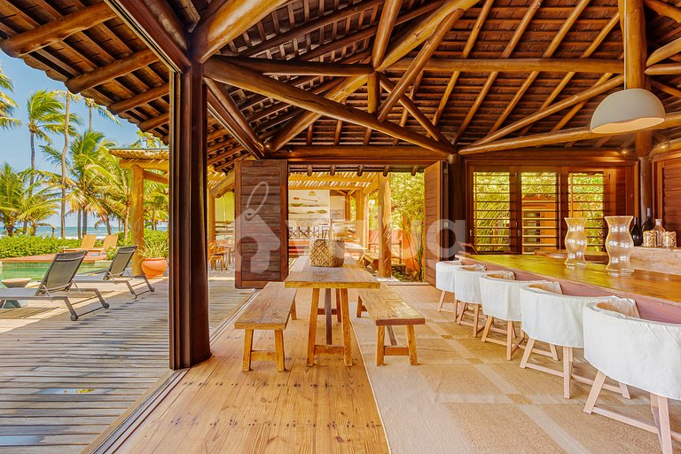 Excellent 4-Suite House, Right on the Beach - Busca Vida