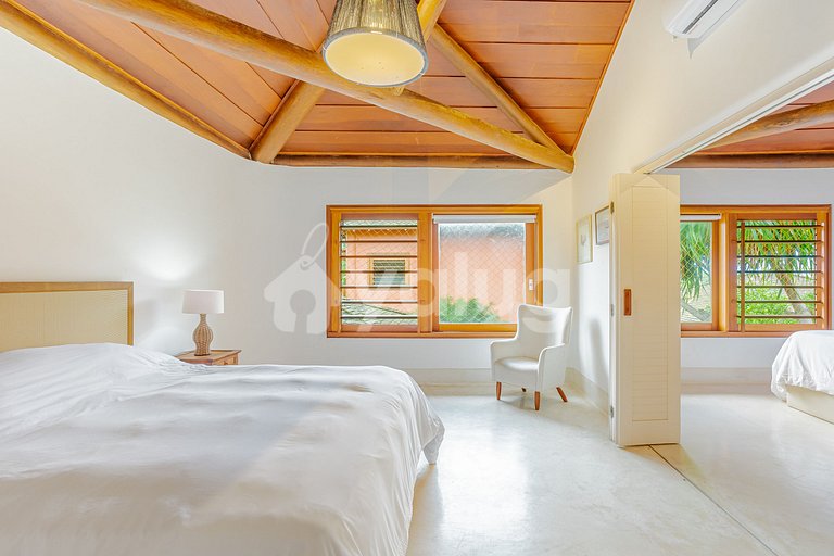 Excelente Mansão 4 Suítes, Pé Na Areia - Busca Vida
