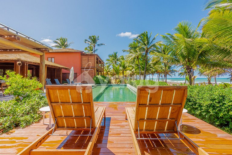 Excellent 7-Suite House, Right on the Beach - Busca Vida