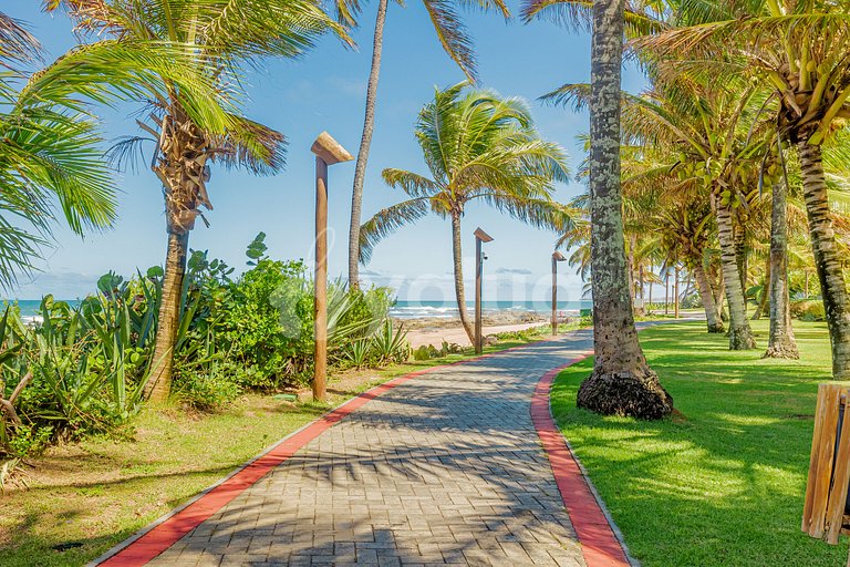 Excellent 4-Suite House, Right on the Beach - Busca Vida