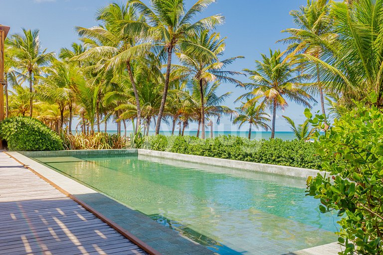 Excellent 7-Suite House, Right on the Beach - Busca Vida