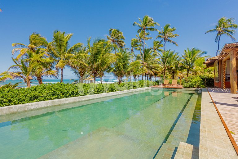 Excellent 4-Suite House, Right on the Beach - Busca Vida