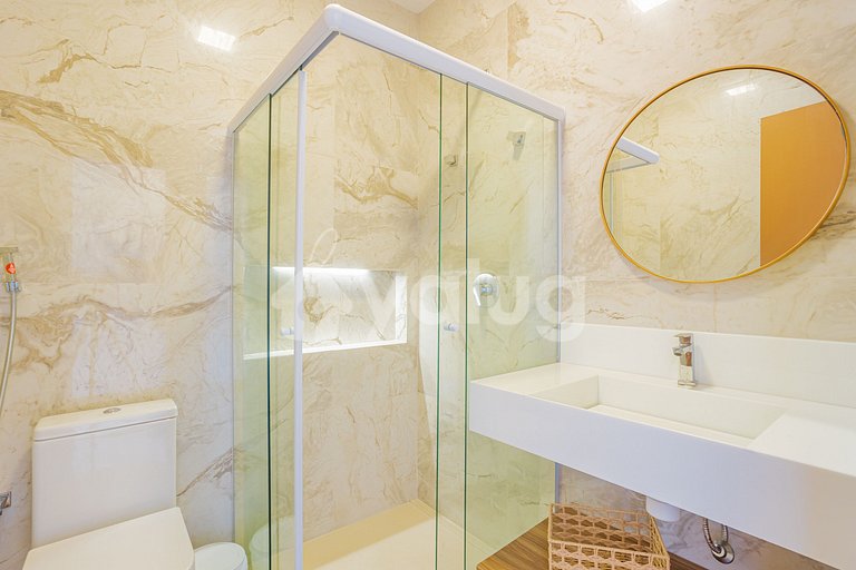 PF86 High Standard House with 7 Suites Praia Bella